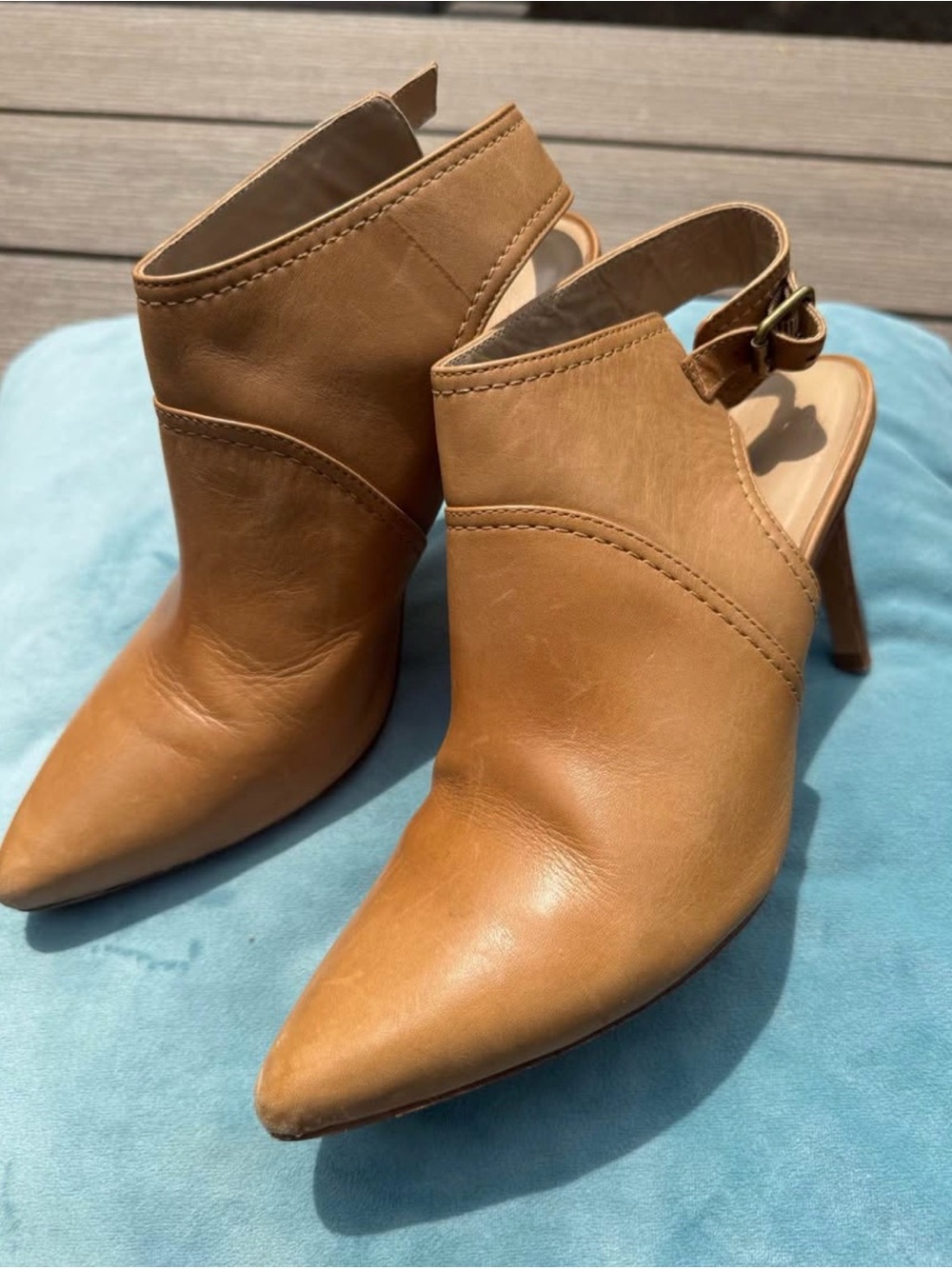 Johnston & Murphy Tan Leather Pointed Slingback Heels